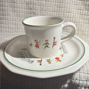 Vintage child’s Christmas Pfaltzgraff
Child Xmas mug and plate.